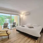 Rocher Saint Georges Spacieux 3p Jardin Piscine 公寓 *
