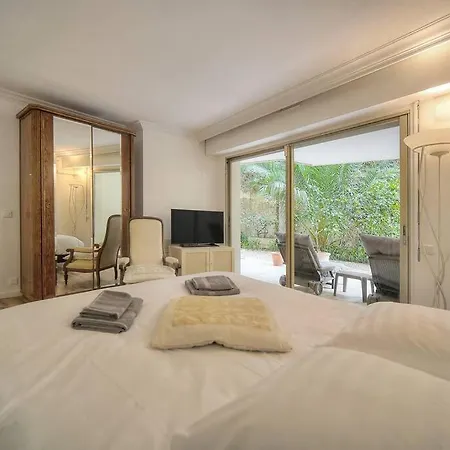 Rocher Saint Georges Spacieux 3p Jardin Piscine Канны