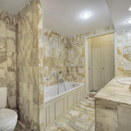 Apartment Rocher Saint Georges Spacieux 3p Jardin Piscine Cannes